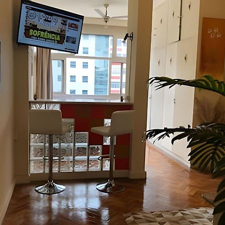 Apartamento Em Copacabana Com Vista Lateral Do Mar Rio de Janeiro Exteriör bild