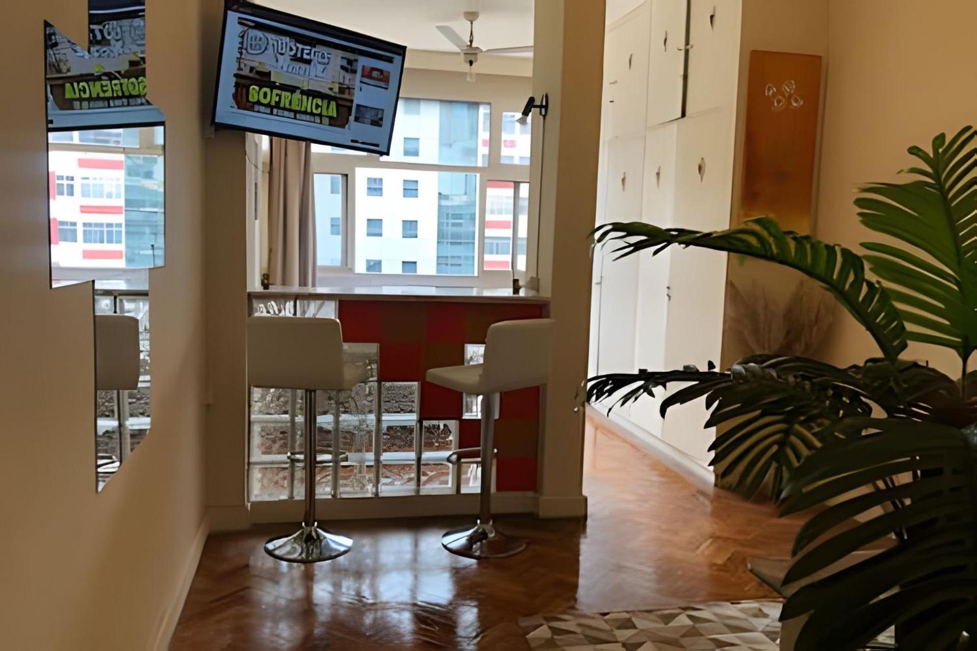 Apartamento Em Copacabana Com Vista Lateral Do Mar Rio de Janeiro Exteriör bild