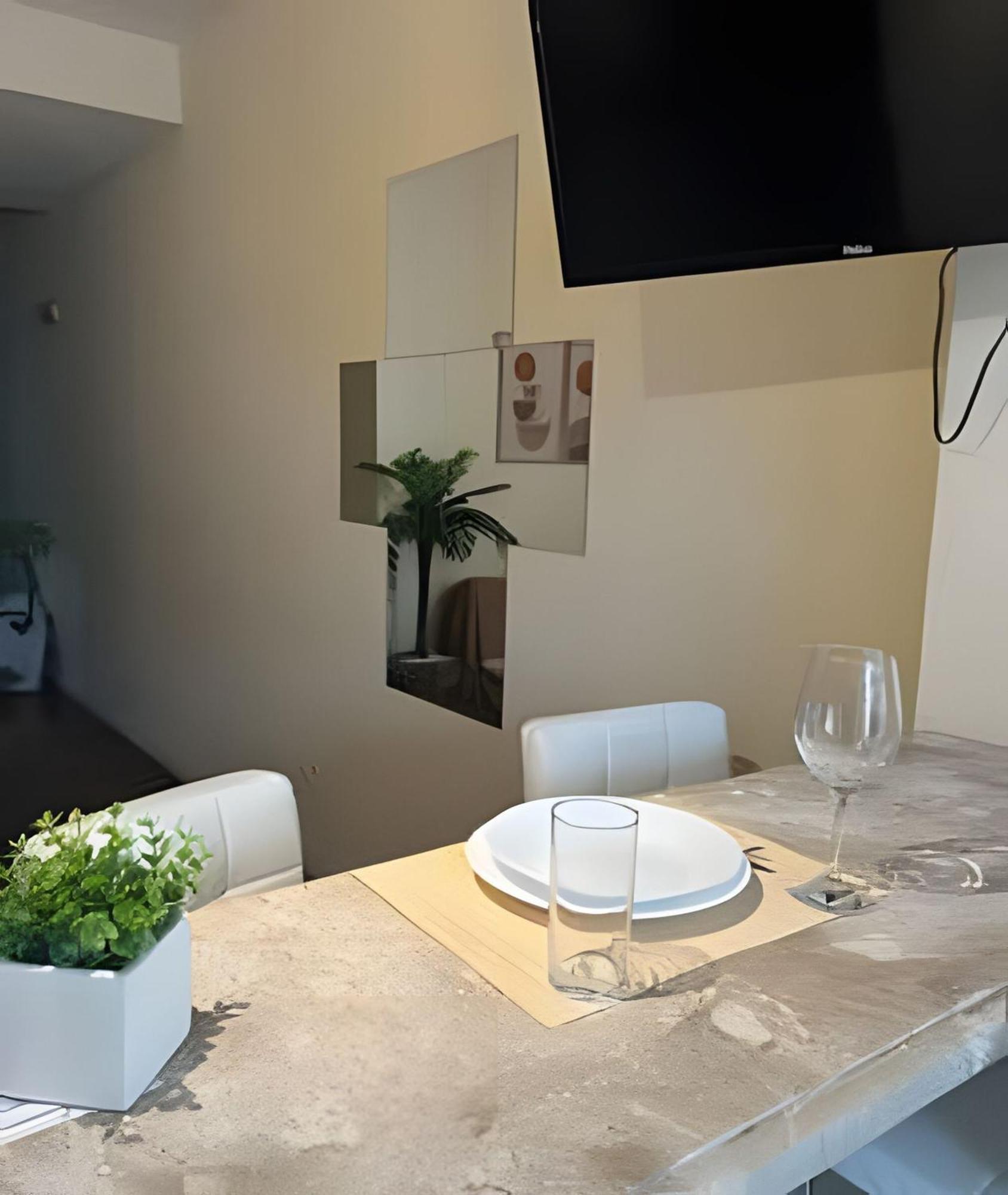Apartamento Em Copacabana Com Vista Lateral Do Mar Rio de Janeiro Exteriör bild